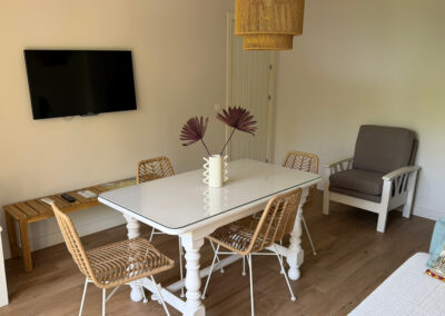 Salón comedor del apartamento El Carrascal en Arroyofrío en la Sierra de Cazorla